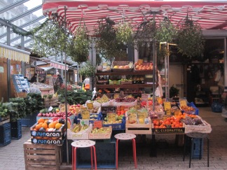 Sayur dan buah2an di Market square